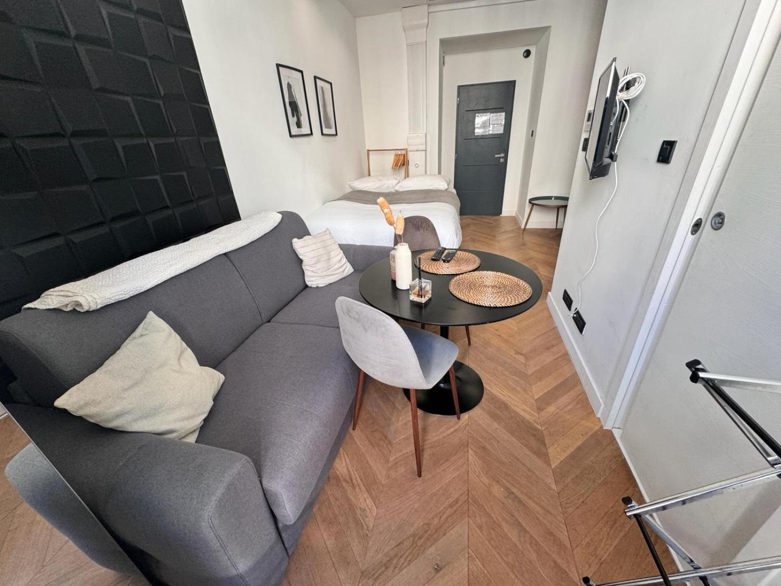 Apartment Chic Cozy In The Heart Of The
