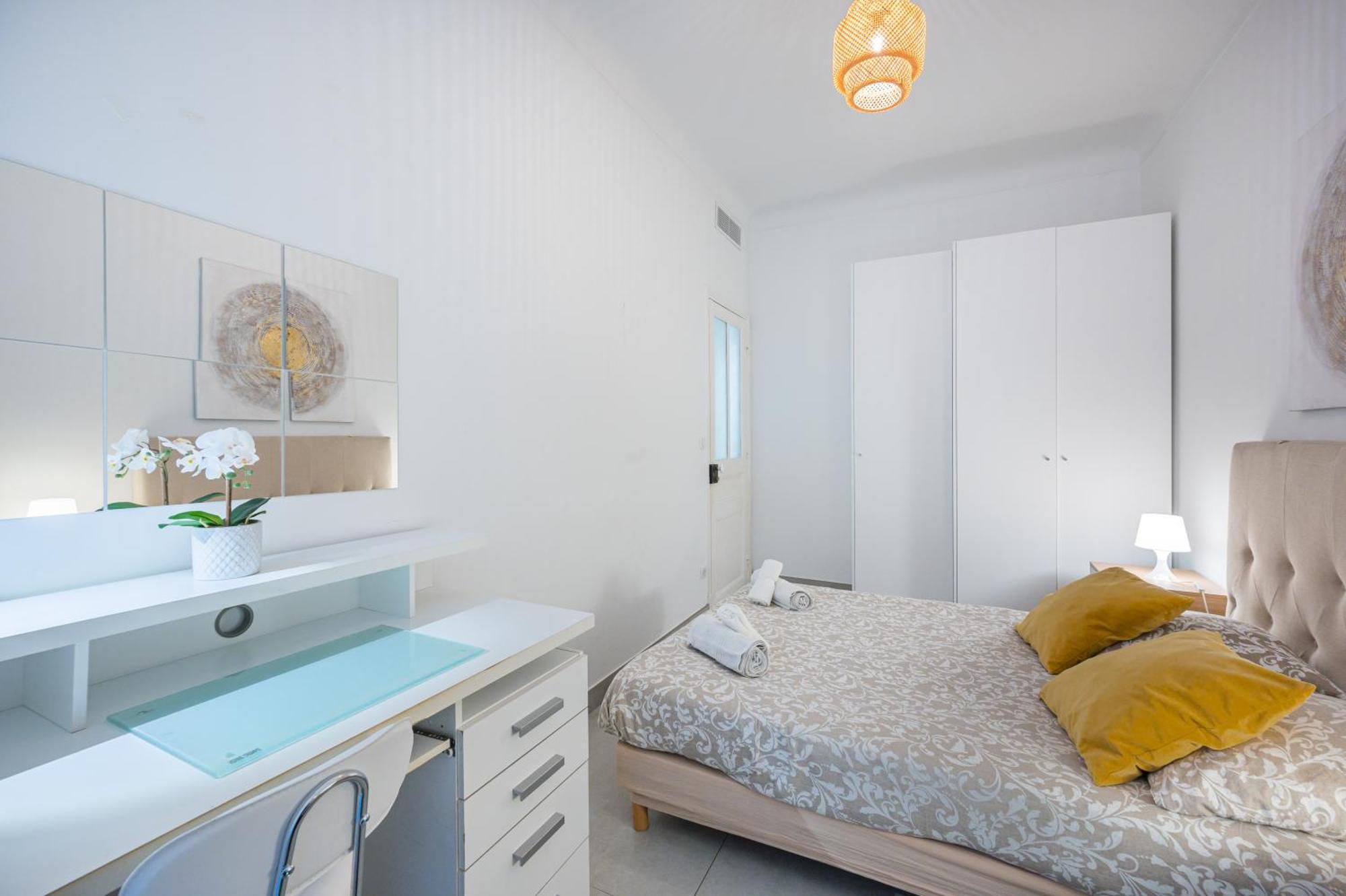 Stunning Flat By The Beach, Carre D'or-negresco Appartement Nice