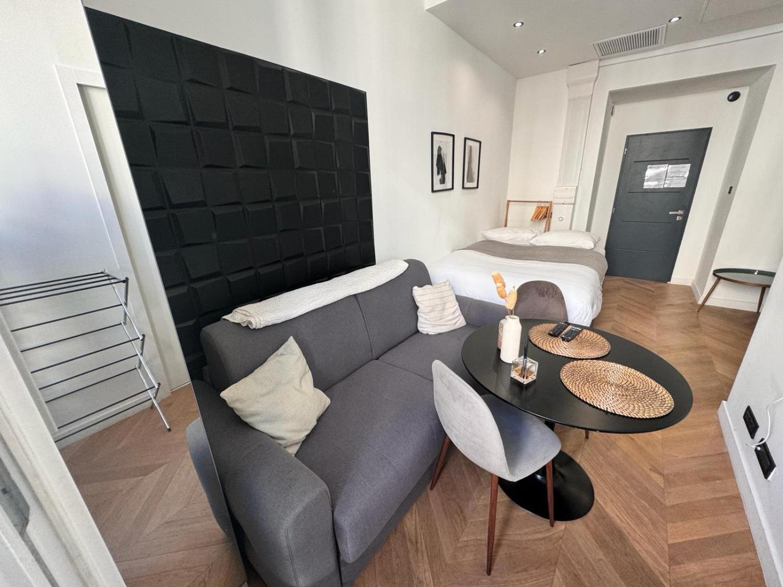 Apartment Chic Cozy In The Heart Of The