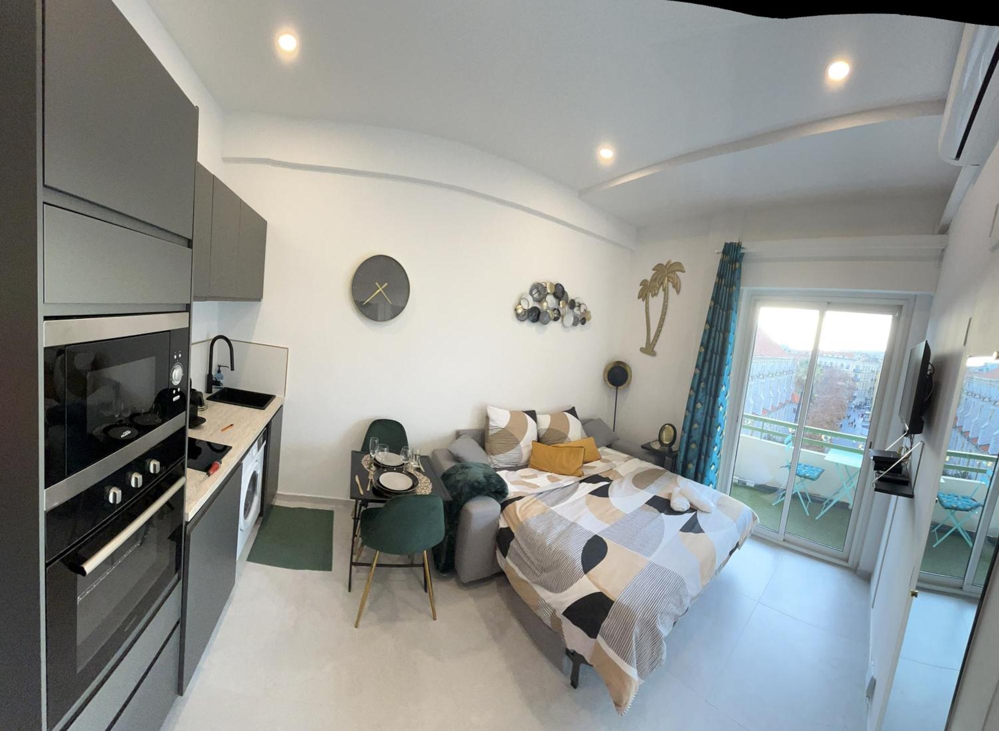 Centre Sur Avenue Jean Medecin A 8 Minutes De Marche Apartment