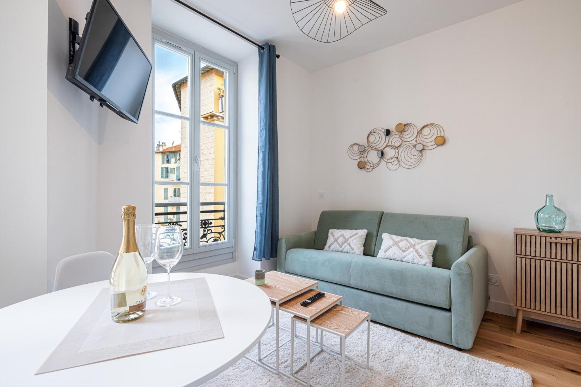 Charming Center 302 Apartment Nice