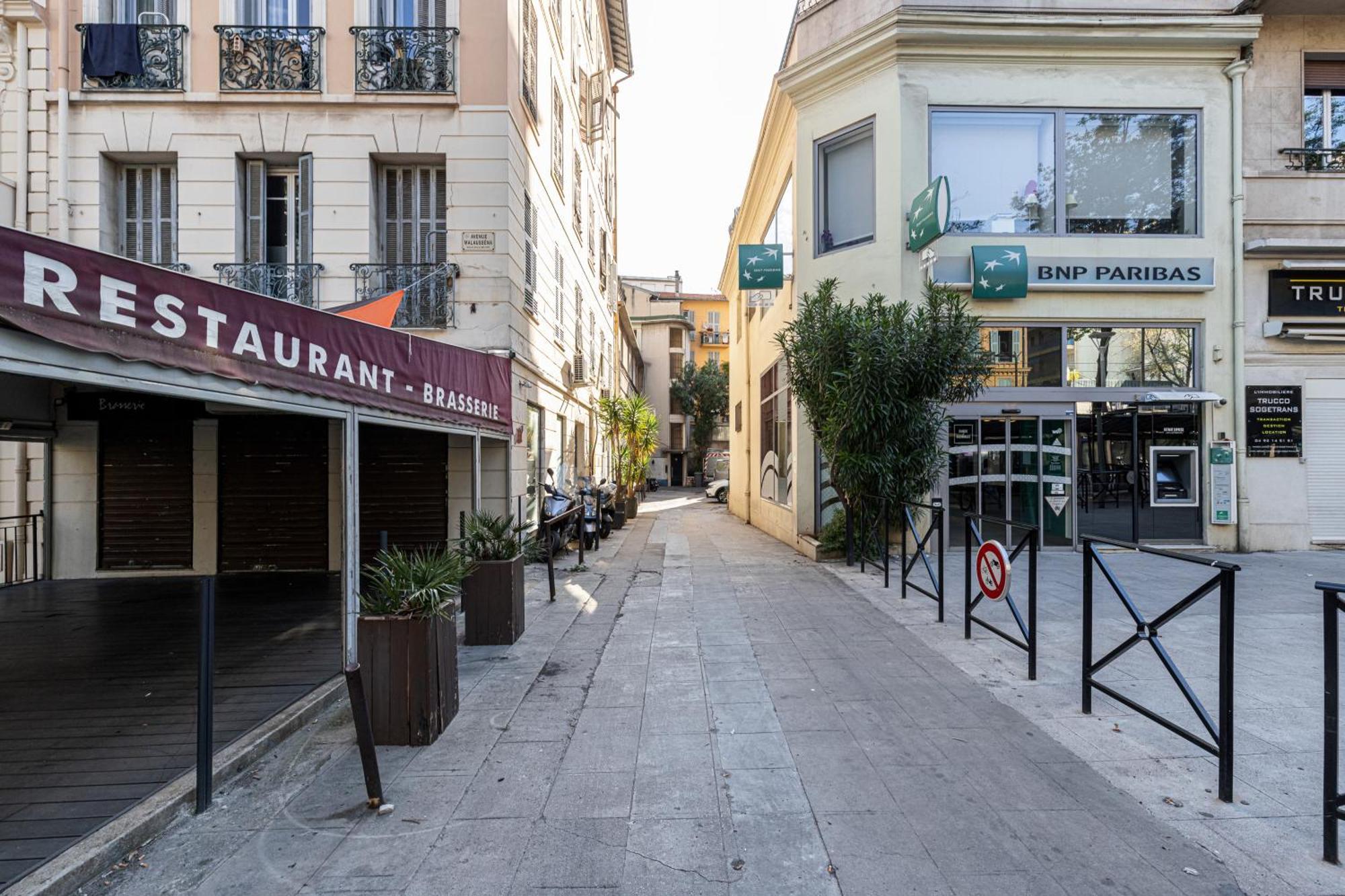 Coeur De La Libe - Ideal Couple & Friends - & Cosy - Tram & Supermarkets -ac -bed Xxl *
