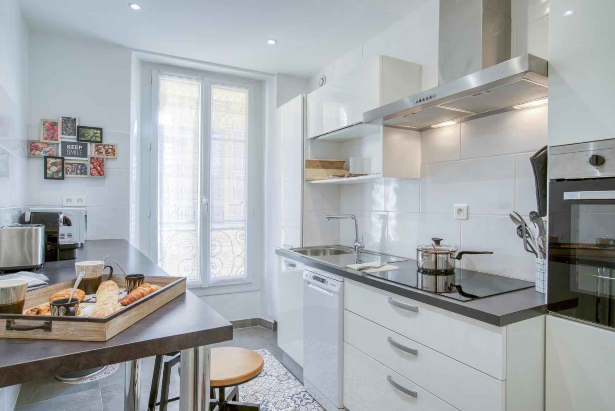 Apartment Sublime, Modern, Balconies, A/c, Refurbished