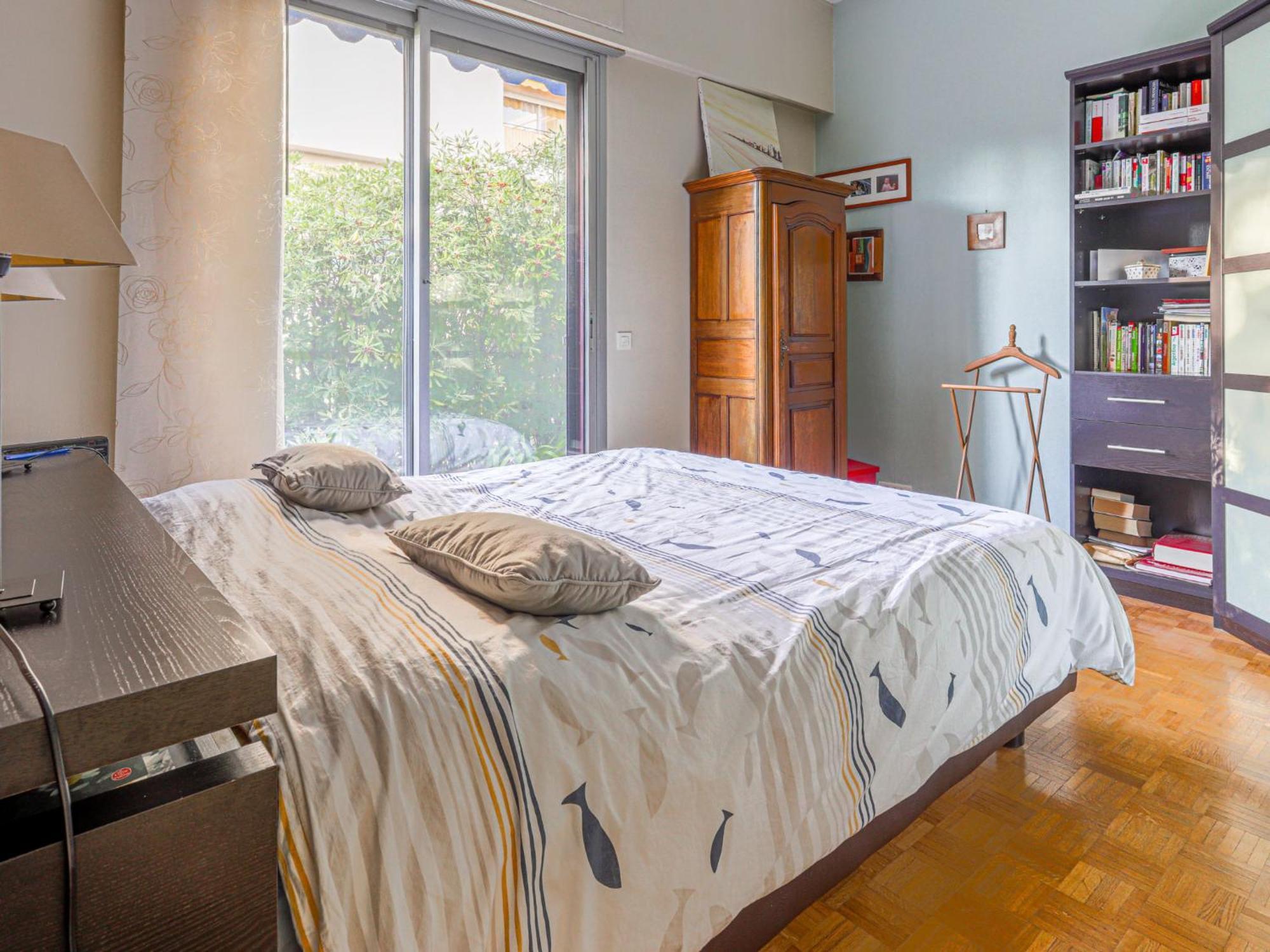 Apartment Terrasses De La Baie Des Anges By Interhome