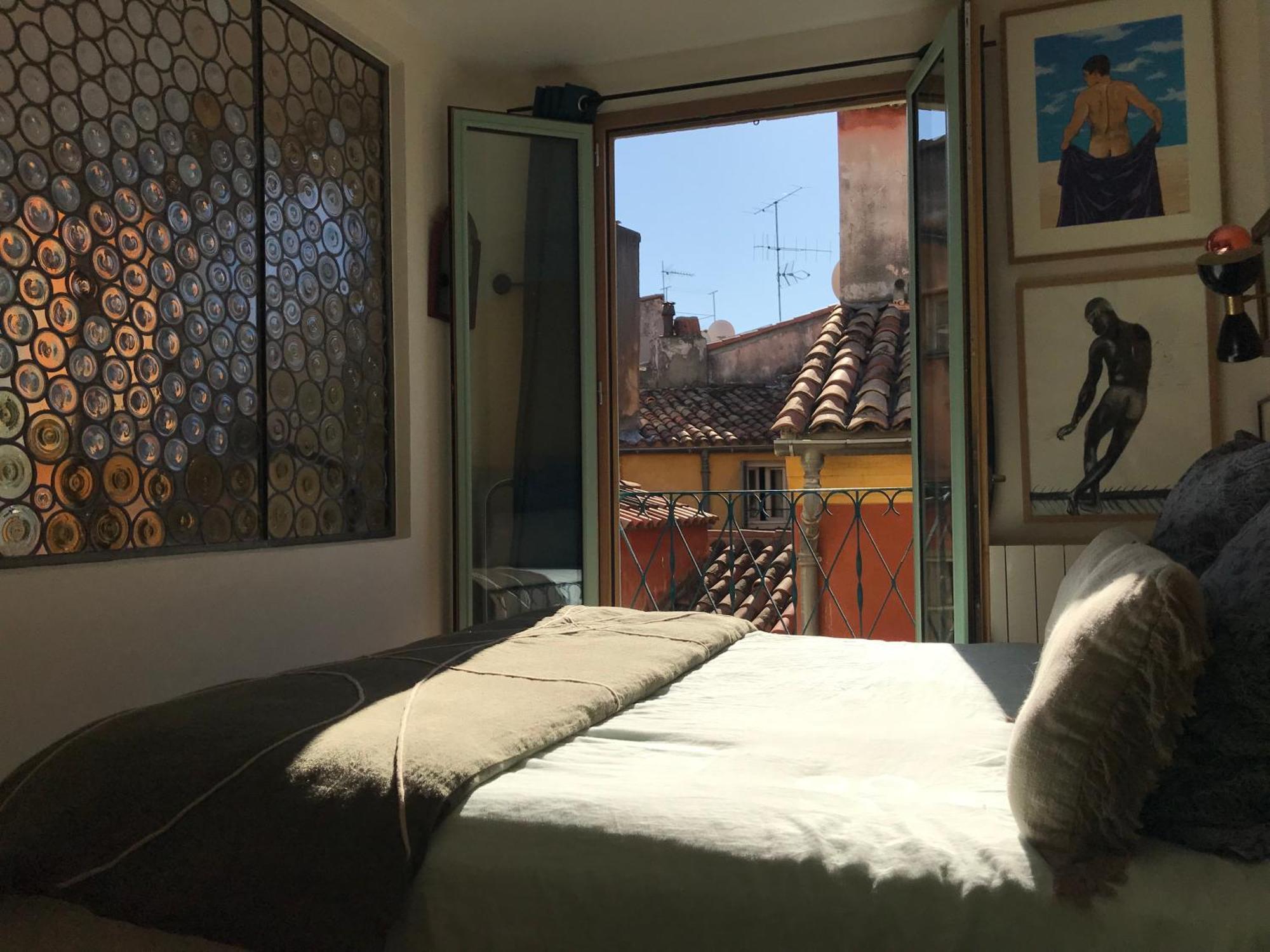 Spacious And Bright Flat Close To The : Heart Of Old