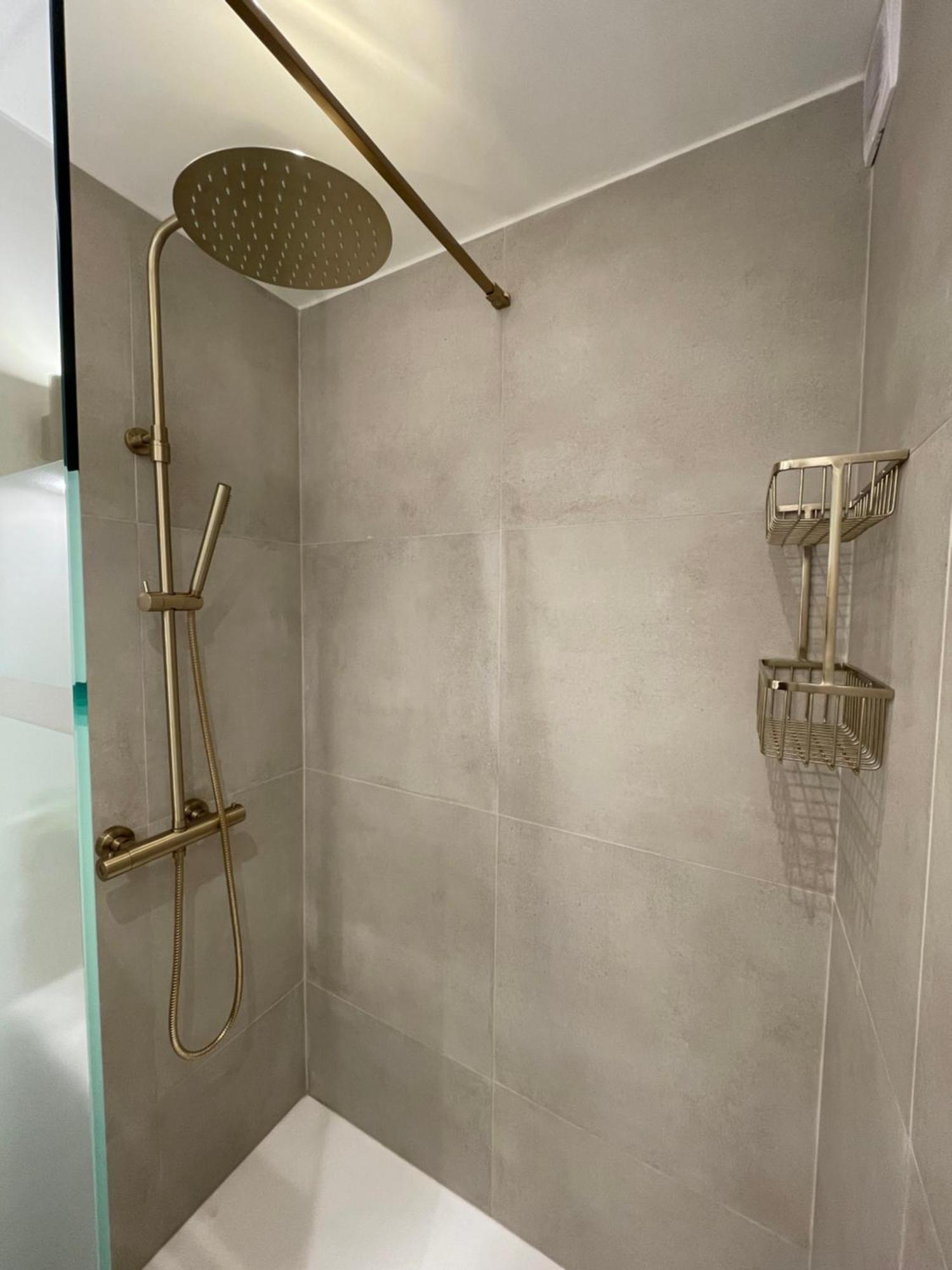 2 Pieces Dans Le Vieux - A 3 Min De La Et Du Celebre Cours Saleya *