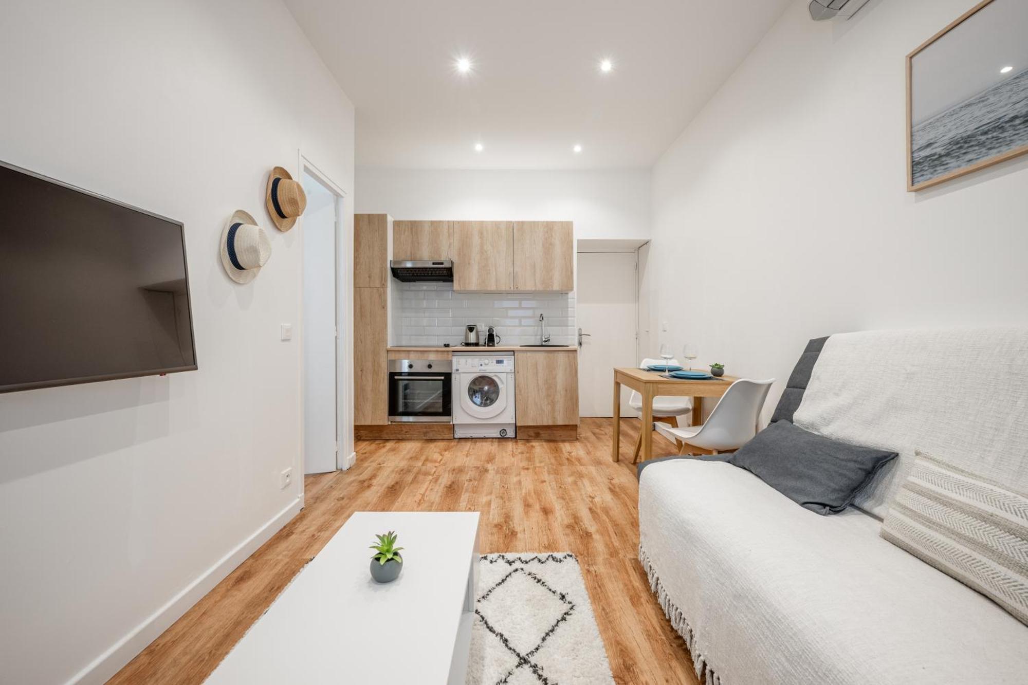Apartment Pertinax Cosy 2 Pieces Au Coeur Du Centre De Ac Nice