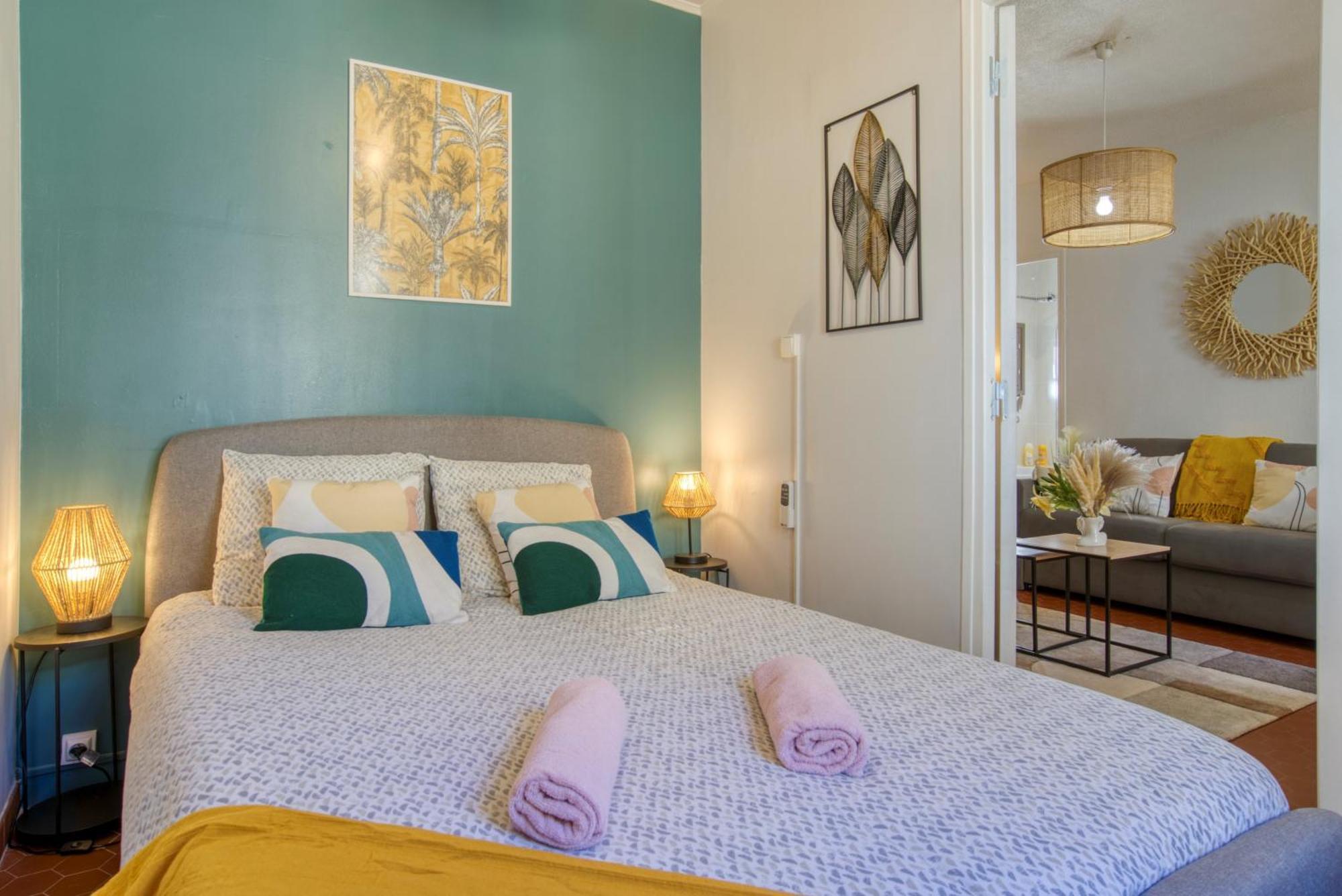Cosy, Modern, Fully Equipped, Air Conditioning, Historical, Old Town, 1minute Walk From - 