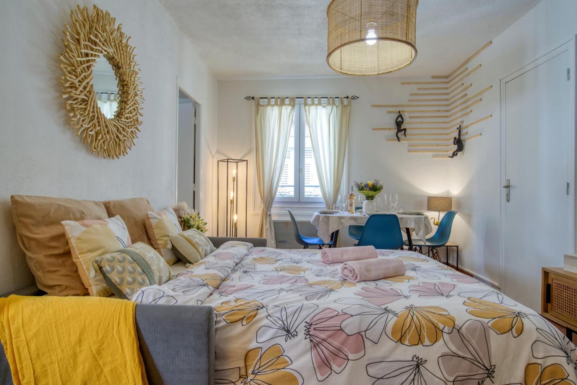 Cosy, Modern, Fully Equipped, Air Conditioning, Historical, Old Town, 1minute Walk From - 