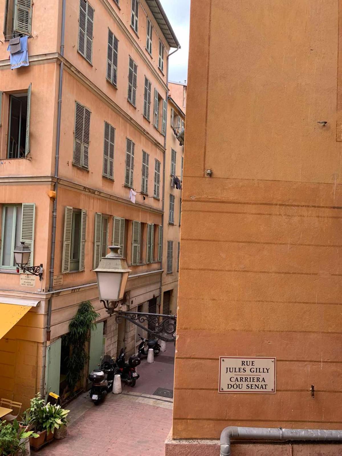 Apartment 33 On The Old Historic Senate Square *