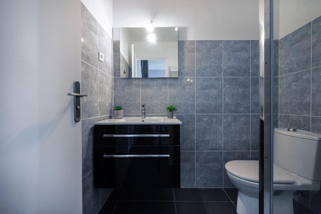 Le Balcon De La Baie Des Anges Nice