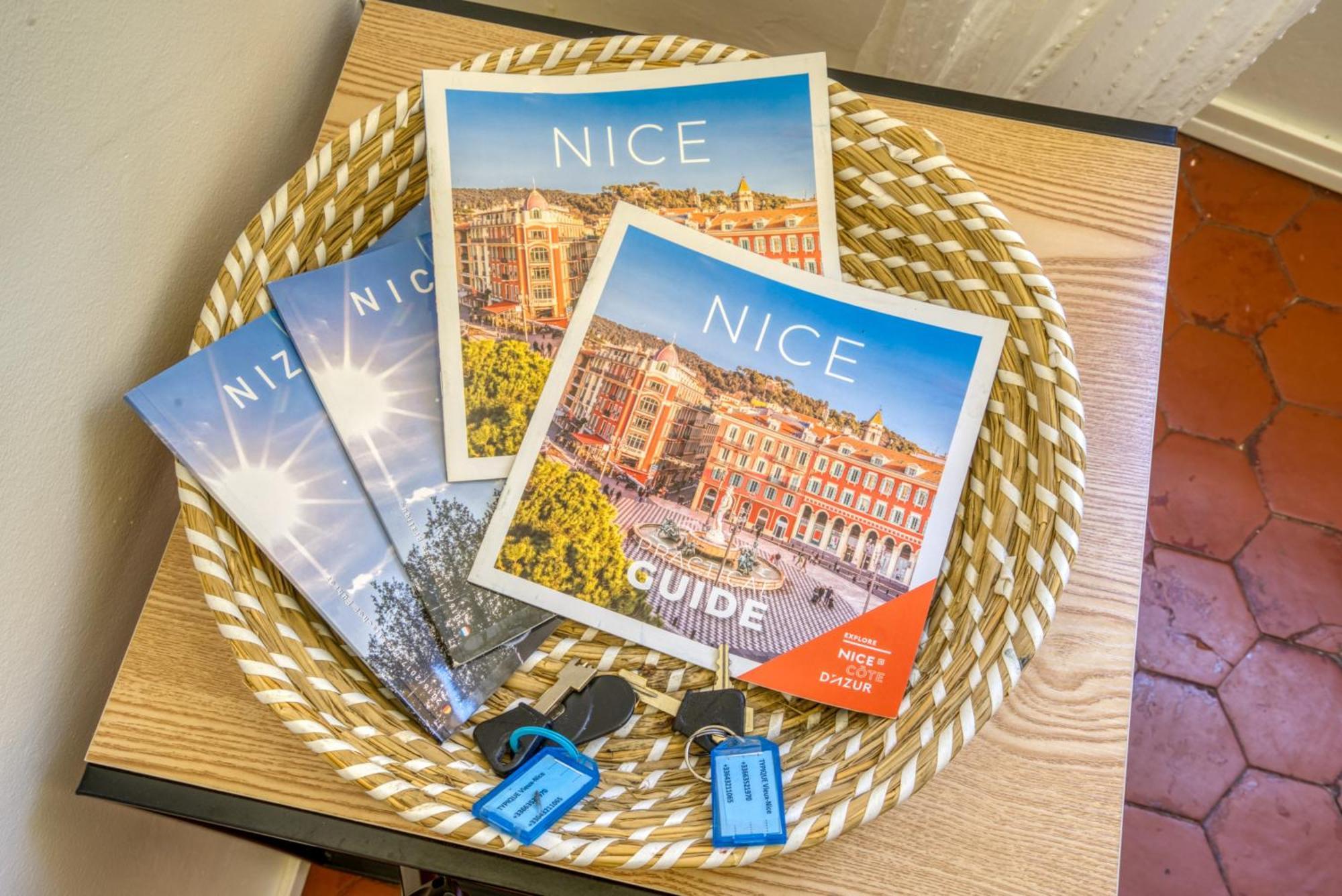 Apartment Typique - 2 Bedrooms,typical Apartment-old Town Nice