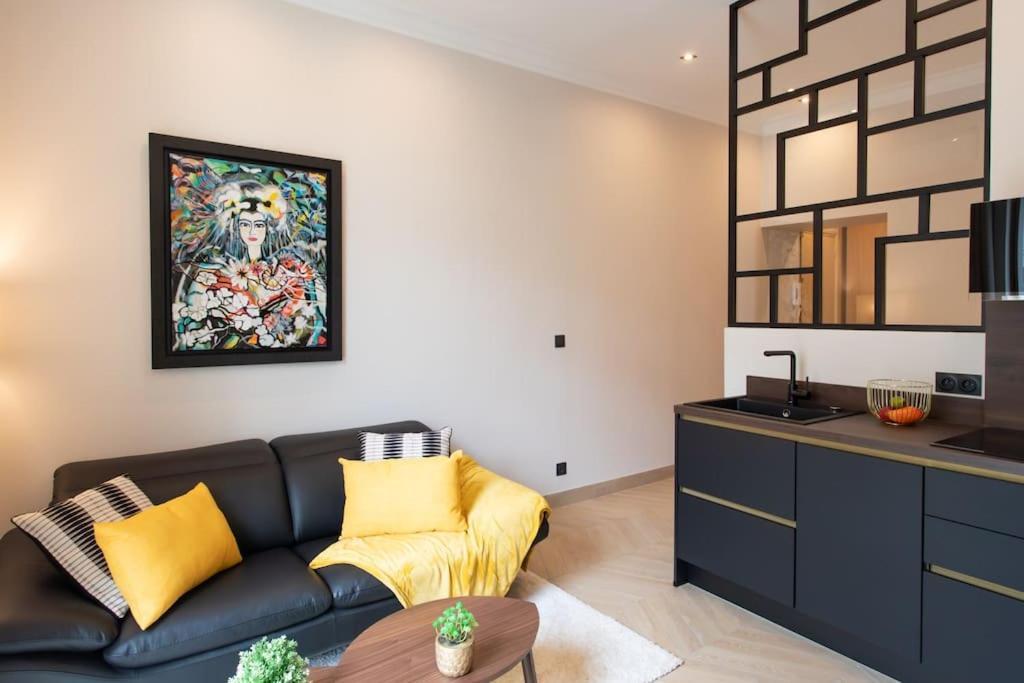 L37 F1 2 Min De La Balcon & Clim Apartment *