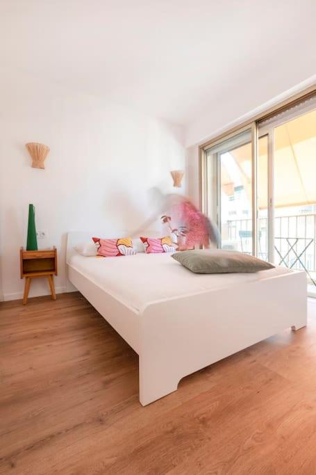 L2 2p Moliere Balcons/ac/wifi/5mins Tram & 10mins Nice
