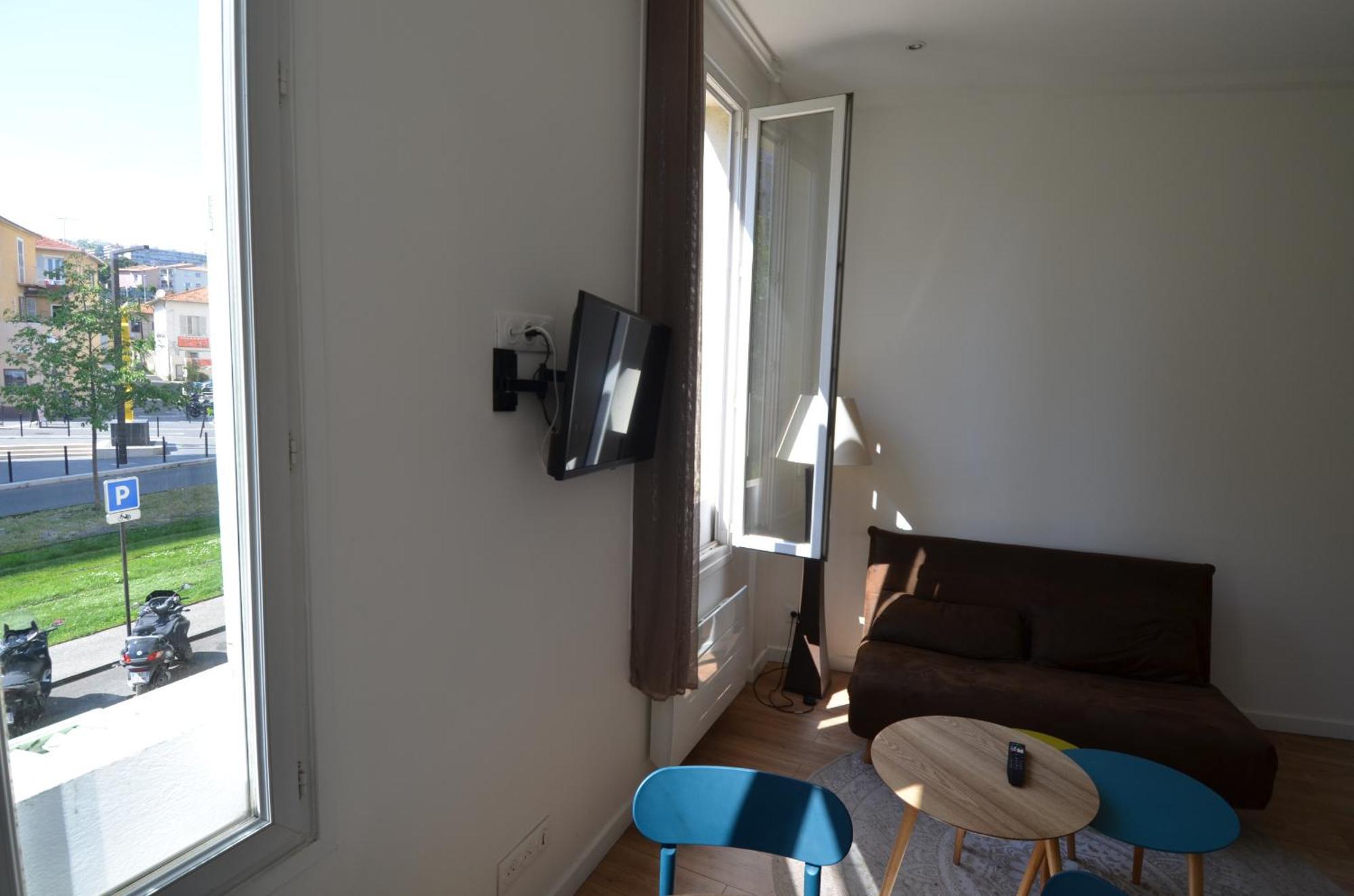 Californie - Superbe Proche Mer, Aeroport Et Tramway * Nice