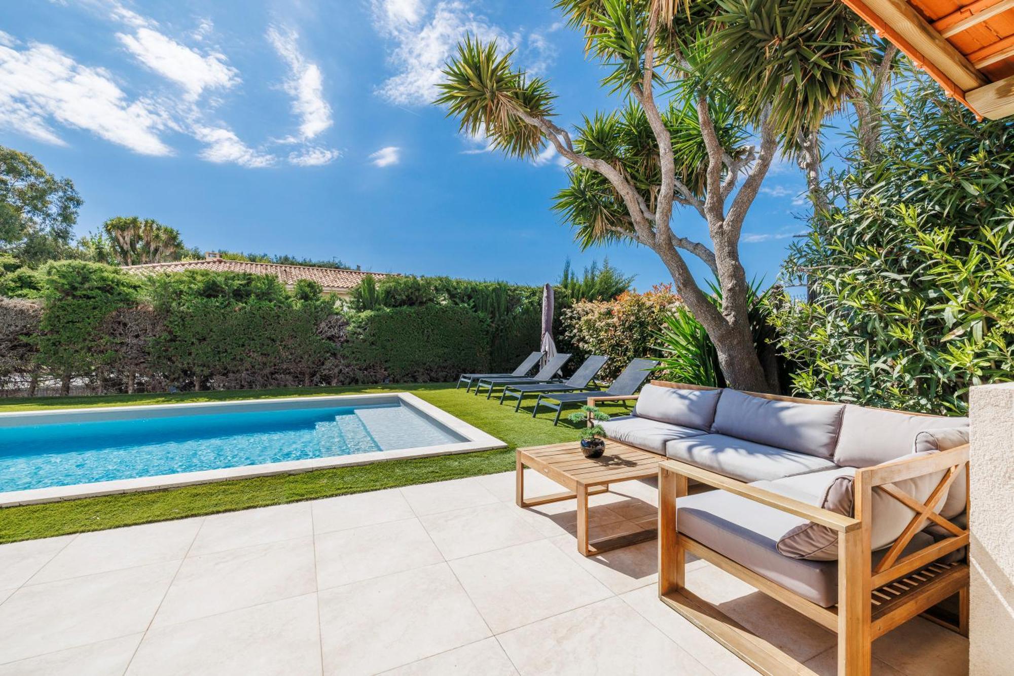 Villa Renting - Bellet - Live A Dream Pool 3 Bedroom Garden Parking *