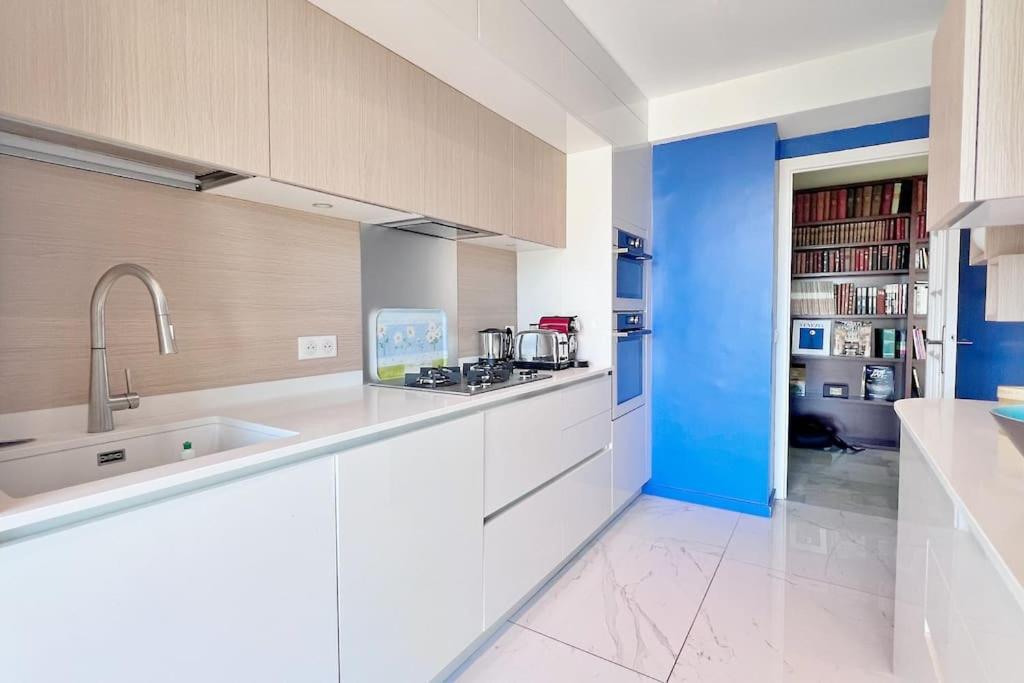 Apartment La Baia Dei Ange Nice