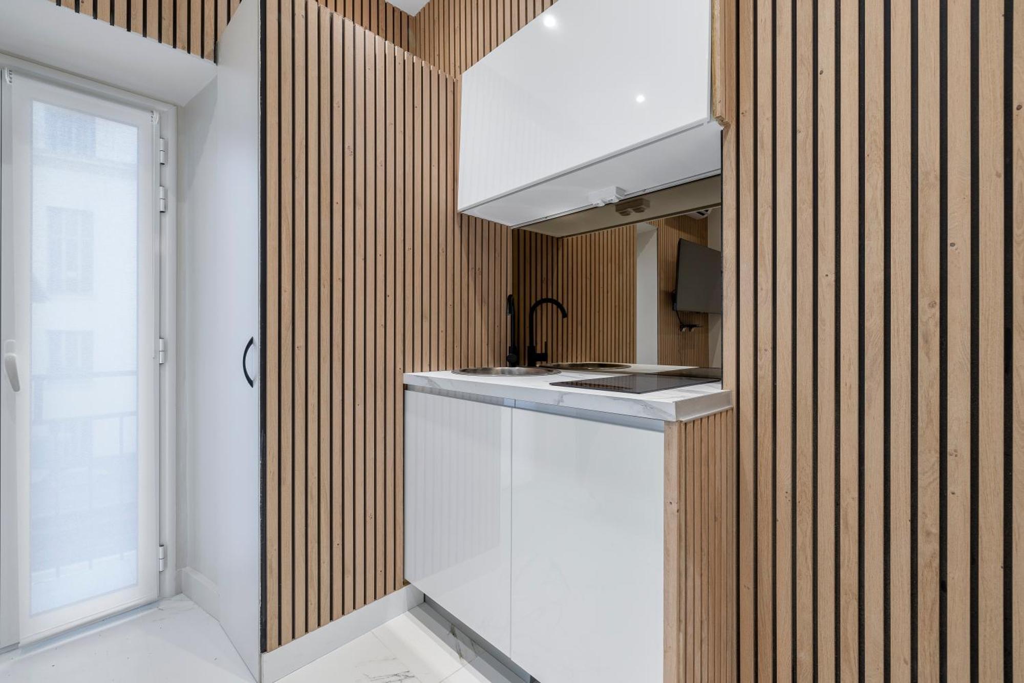 Apartment Renting - 5france - Luxe & Comfort Seafront Massena Nice