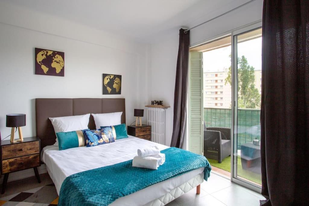 4 Pieces 8 Personnes Proche Aeroport,tramway