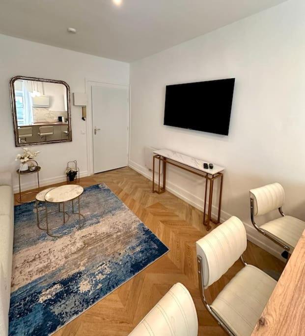 Apartment Barla - T2 Au Coeur Du Quartier Du Port De