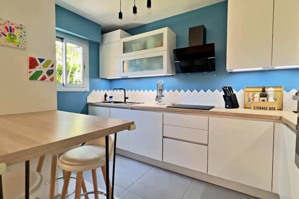 The Flower Garden Apartment *