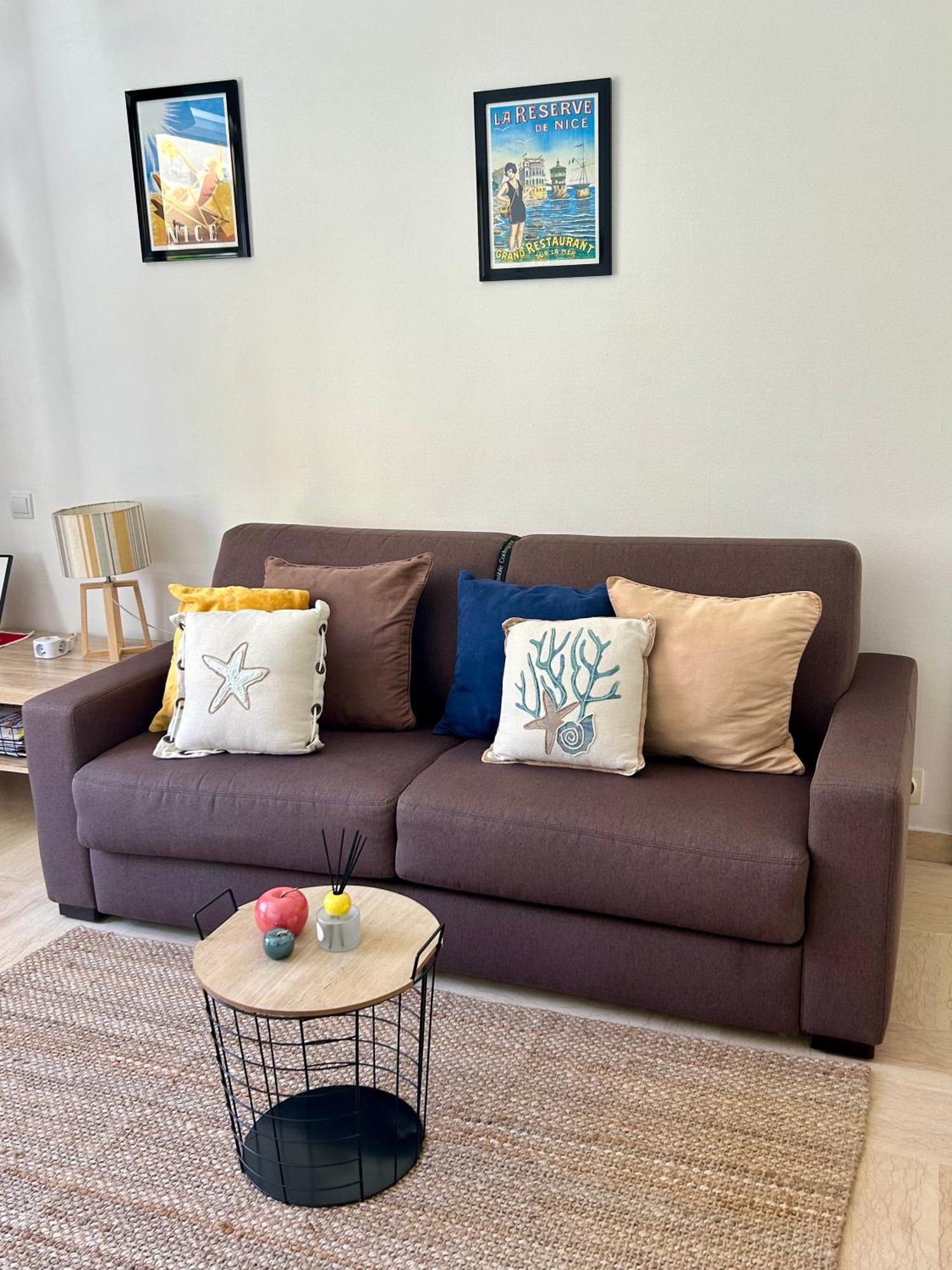 En Bord De Apartment