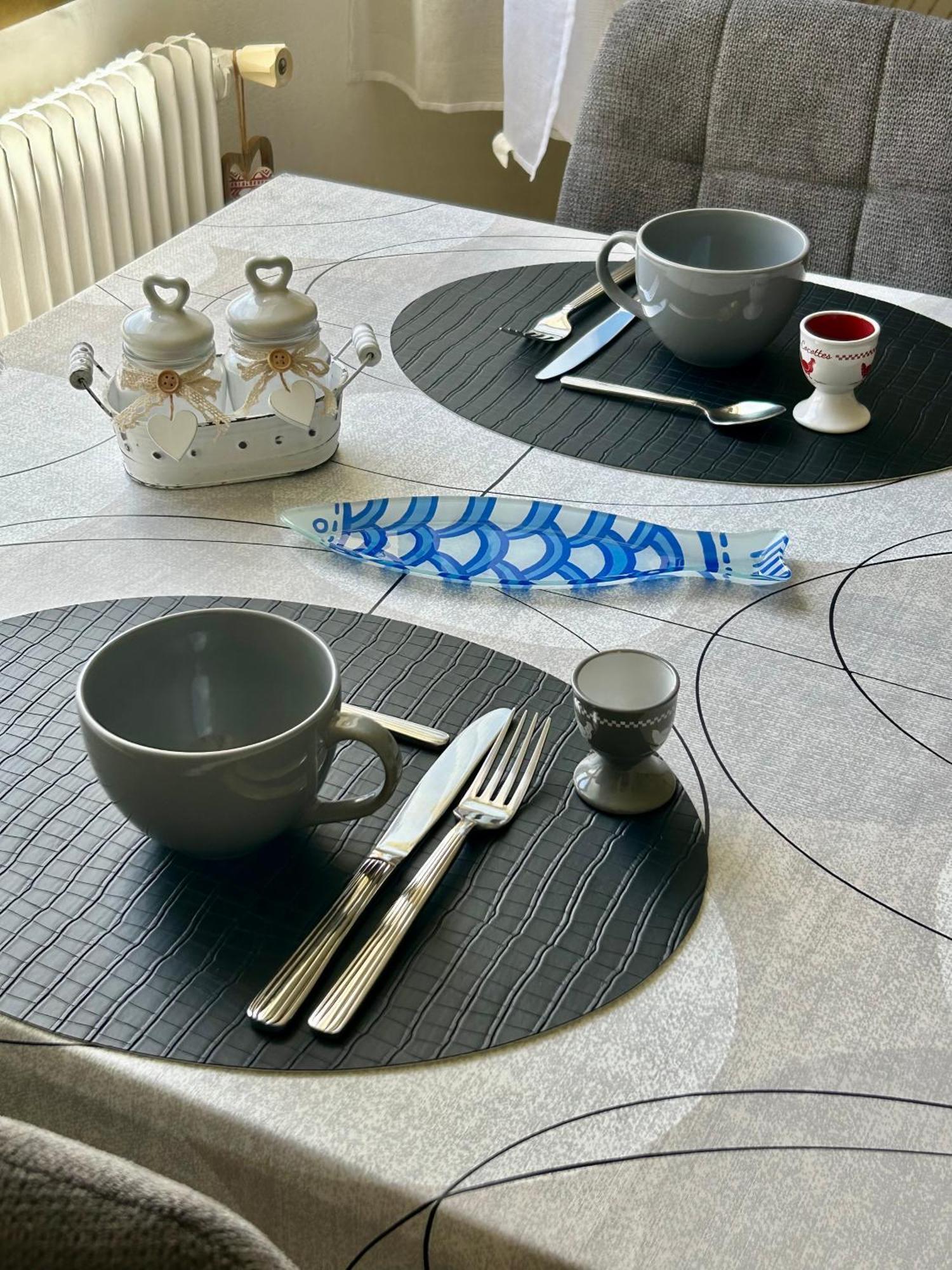 En Bord De Apartment *