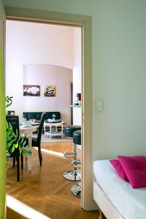 Aston - Centre Massena Apartment