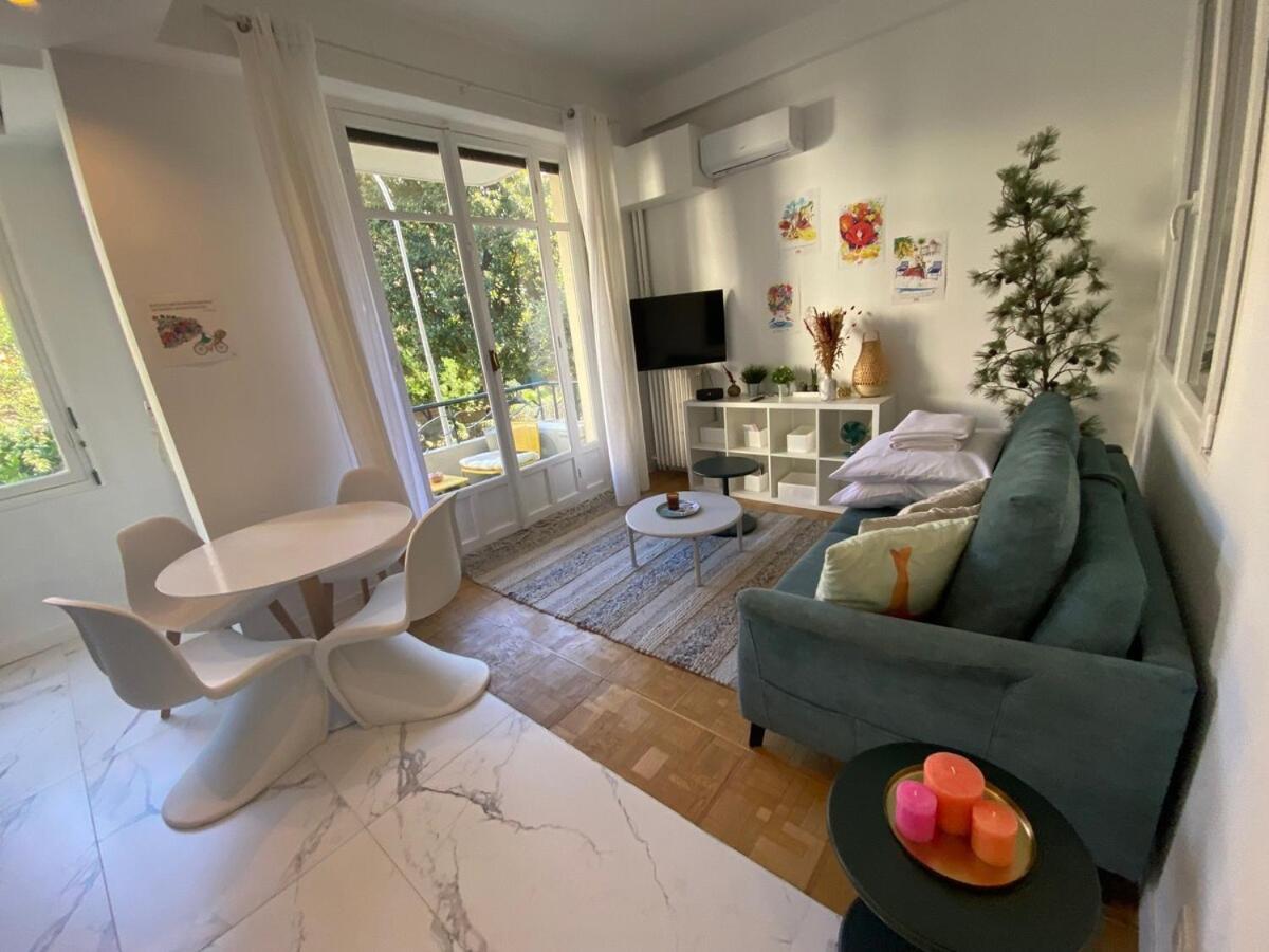 T2 - Centre - Terrasse Apartment