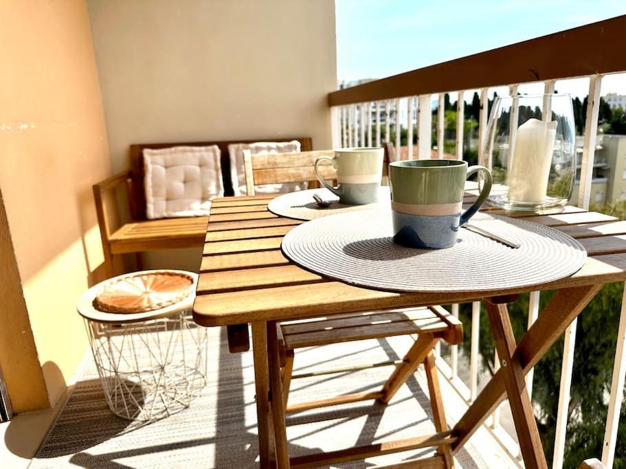 Joli 2 Pieces - Proche Aeroport - Terrasse Vue