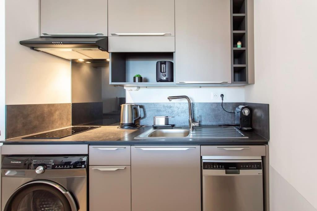 L20 Stunning Sea View, Terrace, Parking, Ac, Wifi