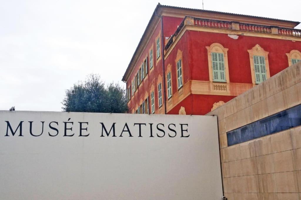 Luxury On Promenade Des In Apartment *