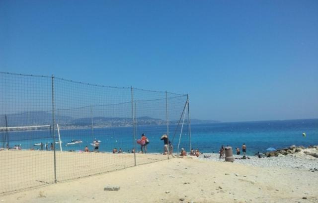 Studio 2 Steps From The Sea, Calm, Full Furnished * Nice