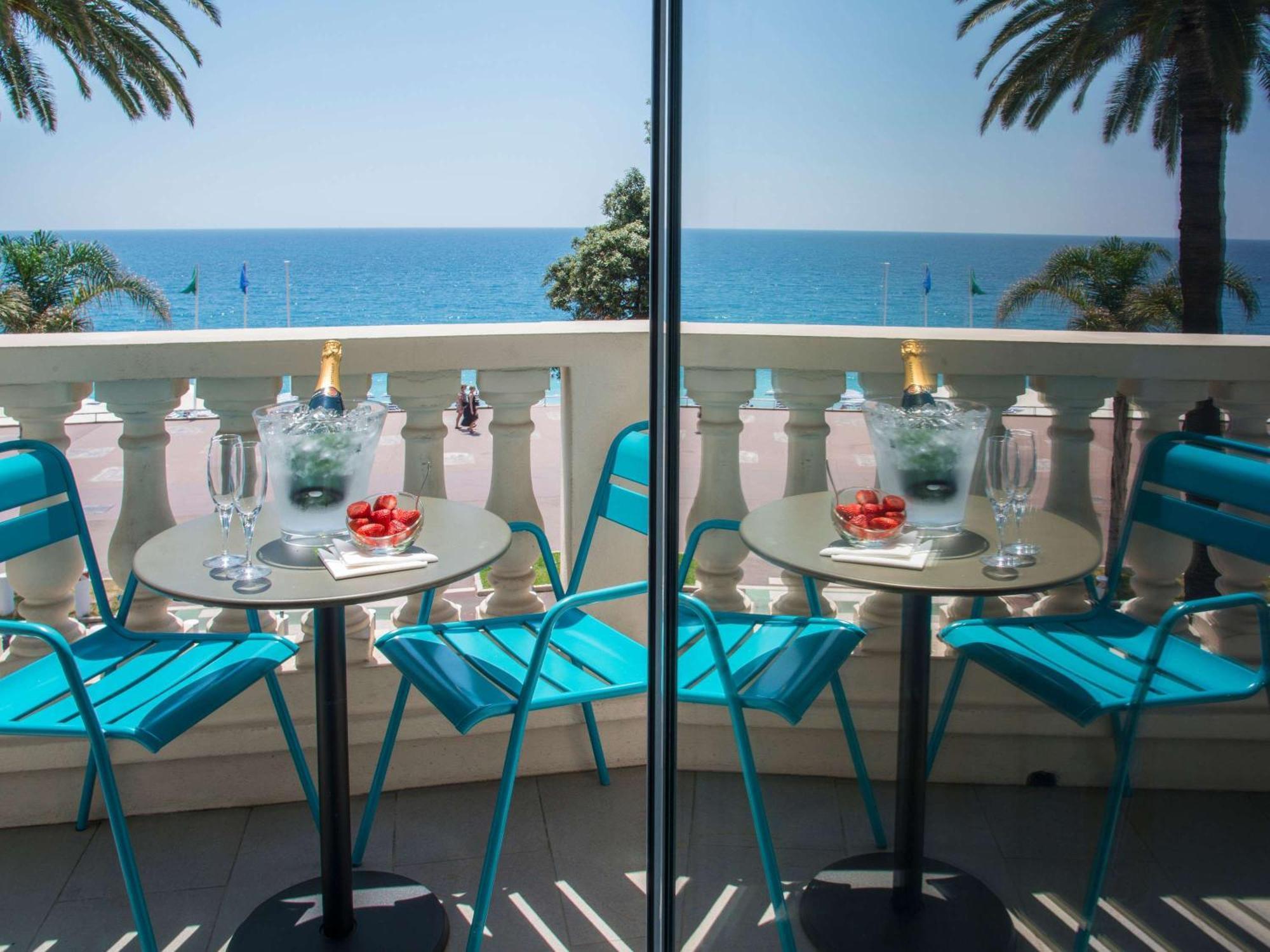 Hotel Mercure Marche Aux Fleurs 4*