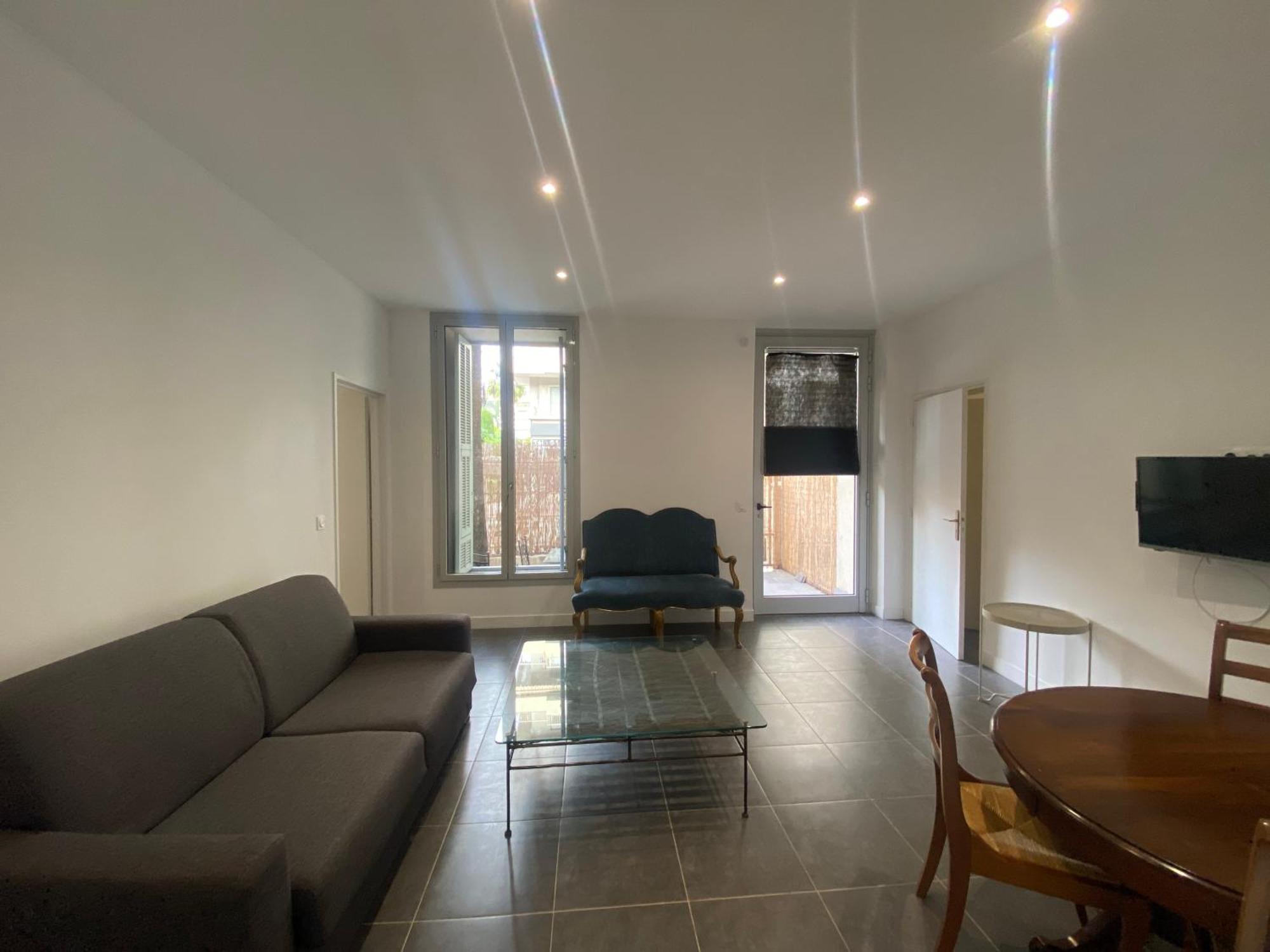 Apartment Le Cedre Bleu *