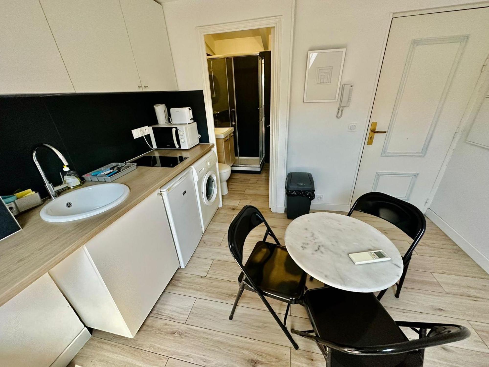 Apartment A Meyerbeer