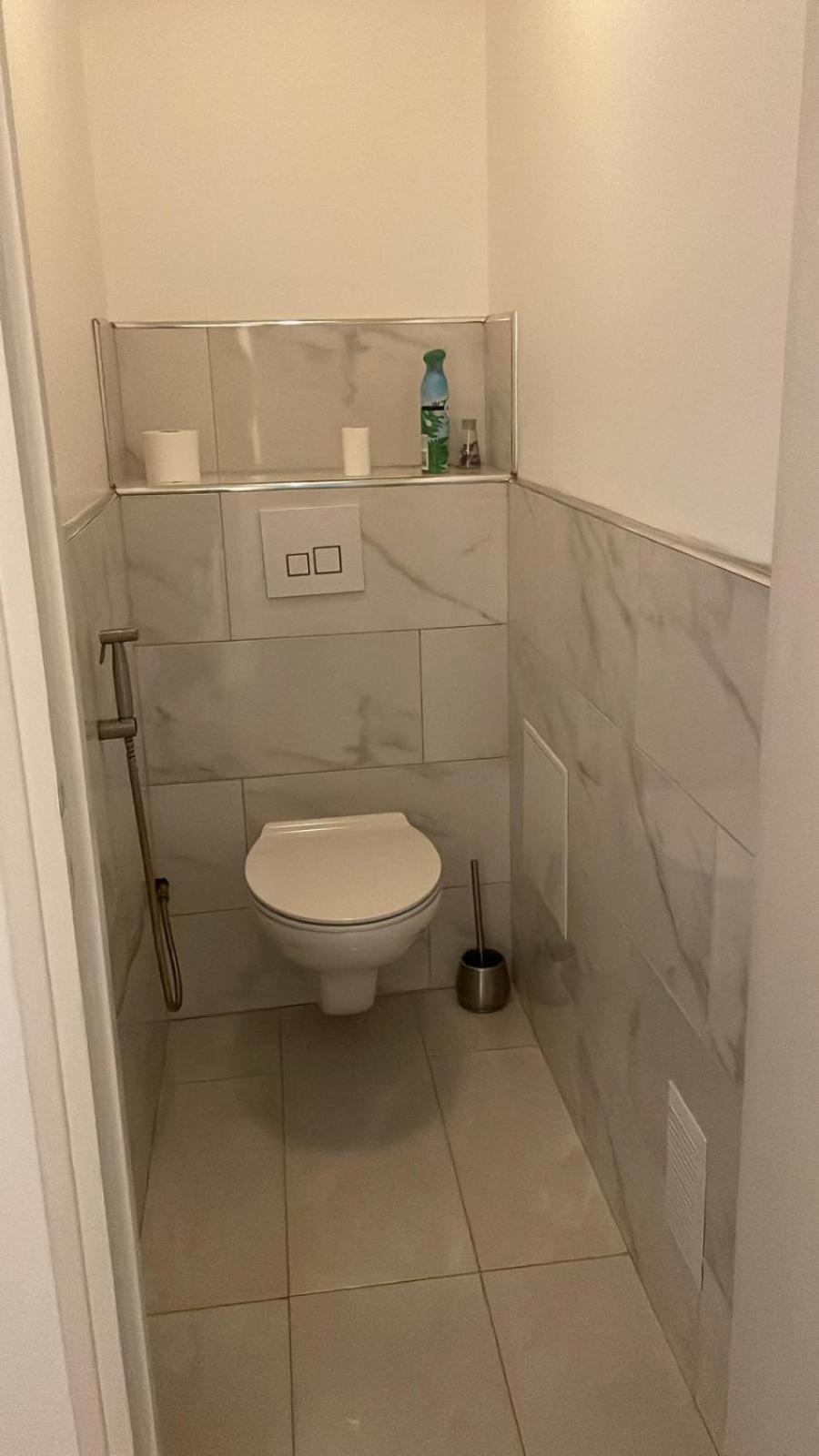 Grand Appart Climatise Avec Parking Apartment *