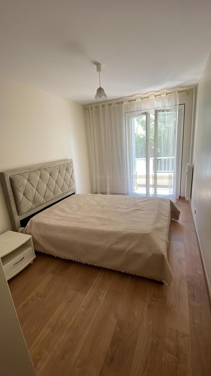 Grand Appart Climatise Avec Parking