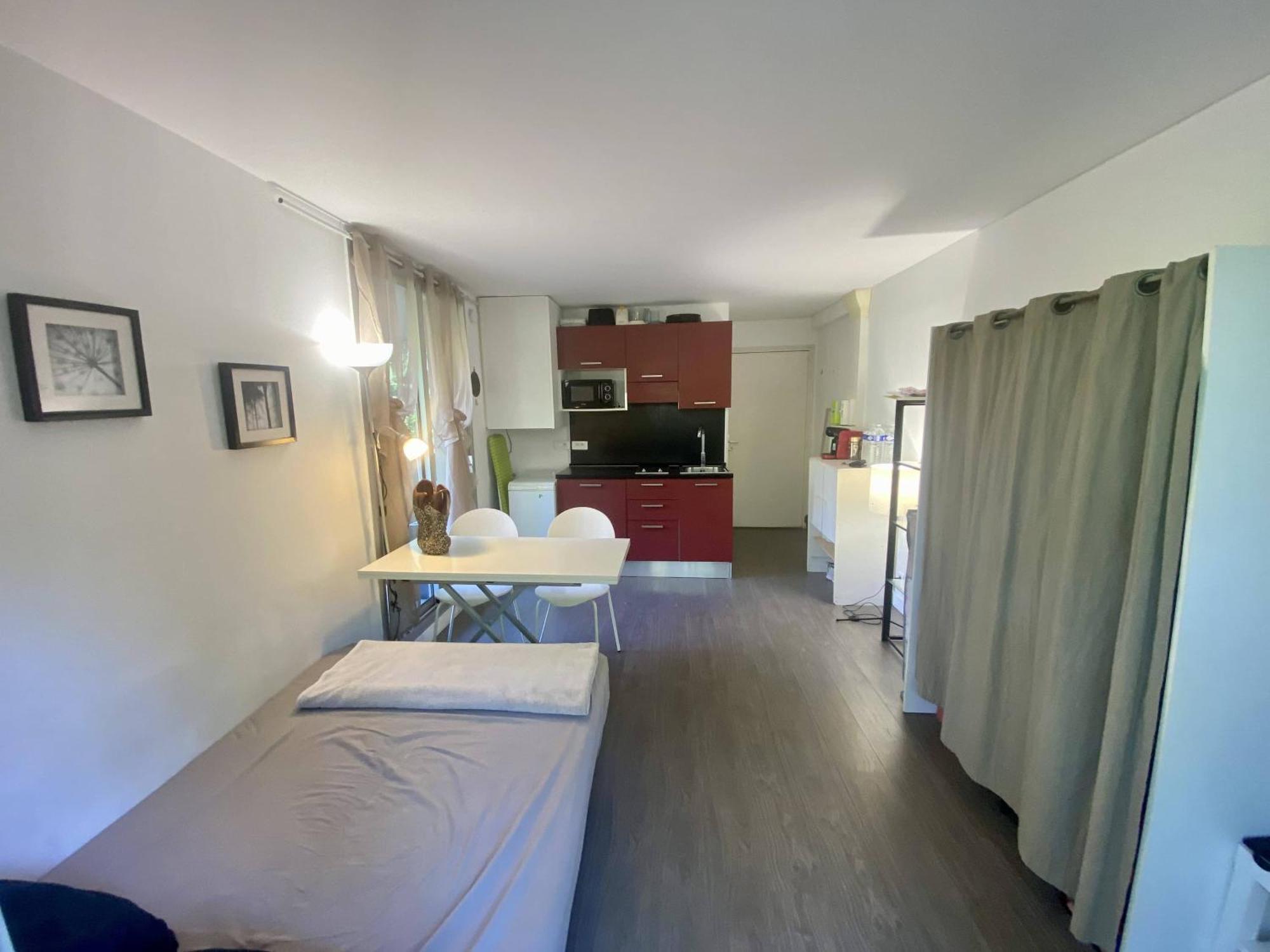 Ouest-cosy Studio, Clim Wifi Apartment