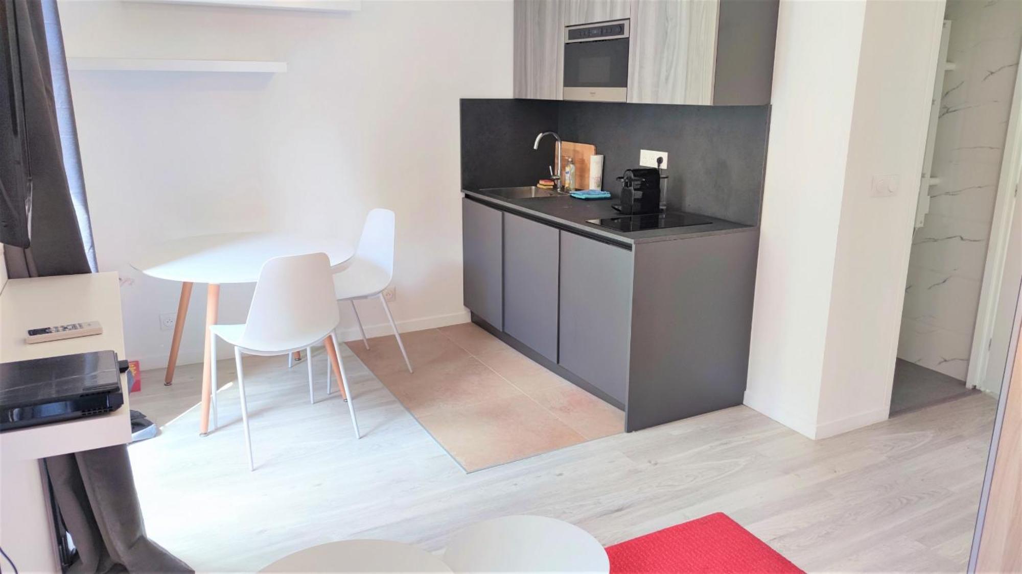 Centre Delille 19 Apartment Nice