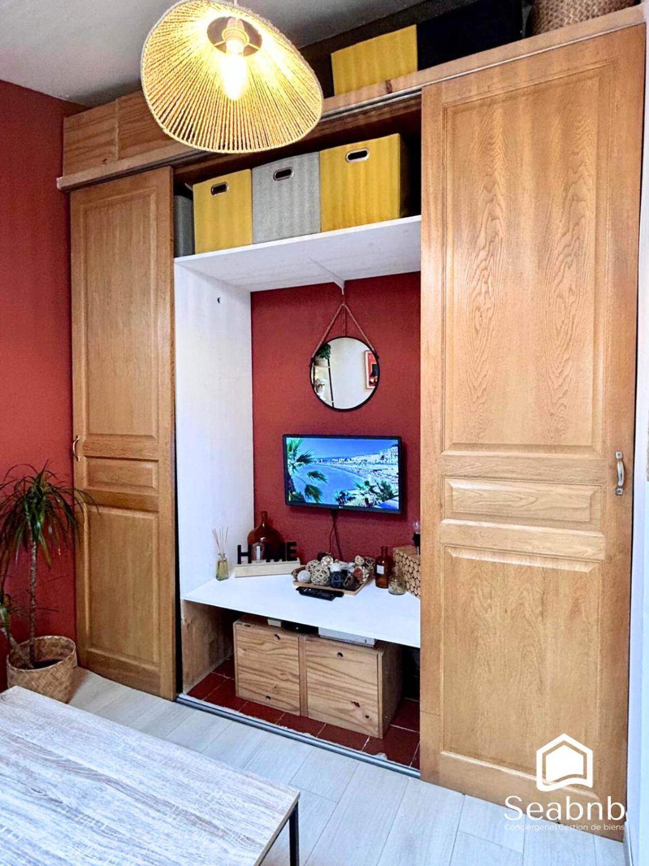 Little Nest - Old Town - Breakfast - Wifi - Ac