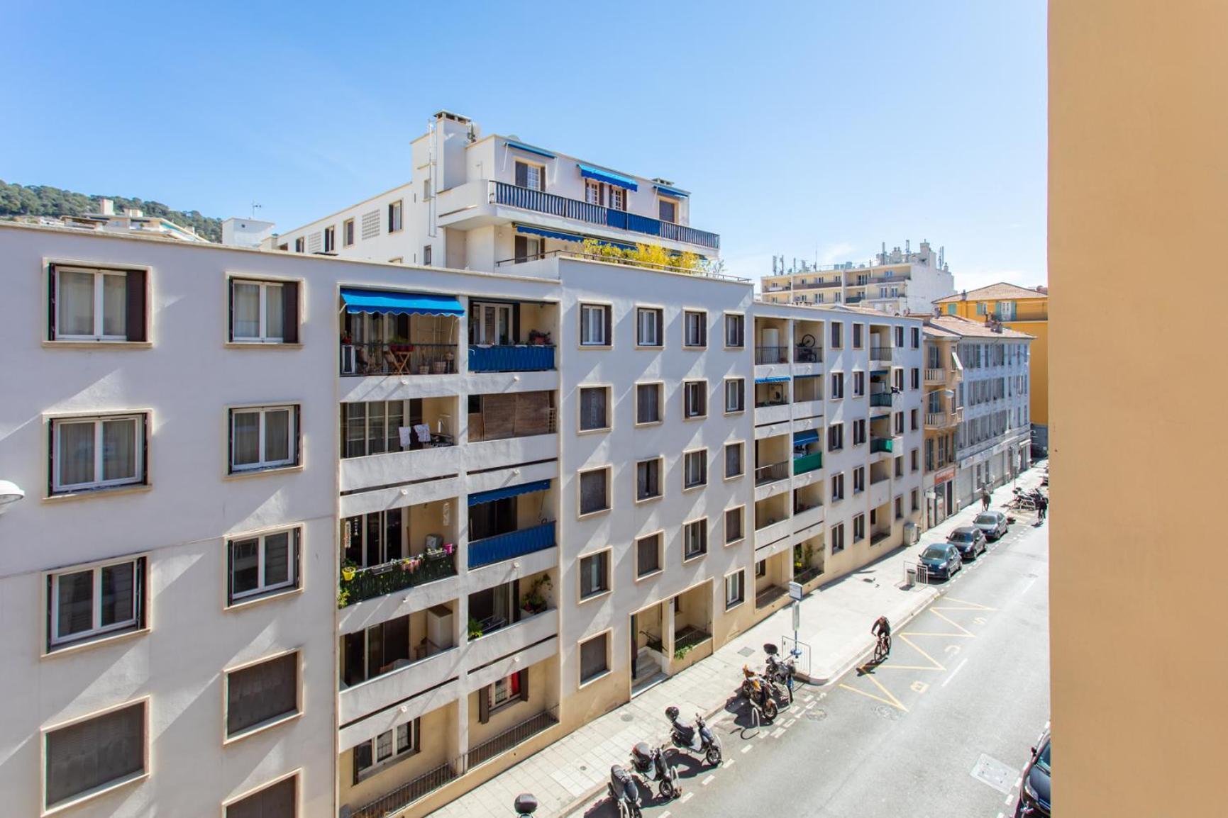 Apartamento L12 Port Window 1bedroom Wifi 5mins & Nice's Cap Nice