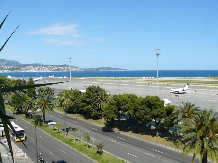Large Flat Terrace Sea View, Promenade Des