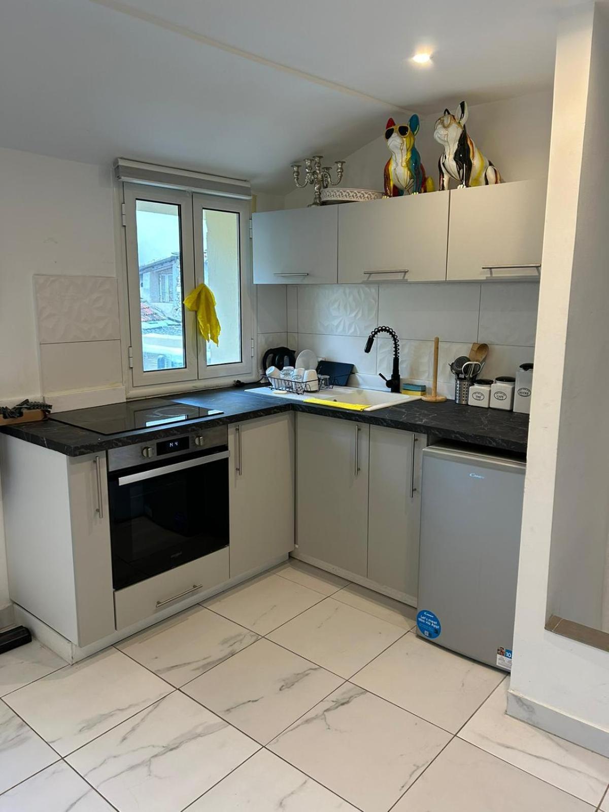 146madeleine Apartment *