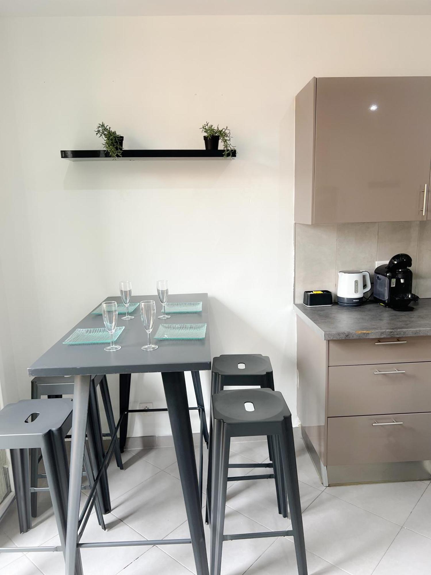 Apartment Republique