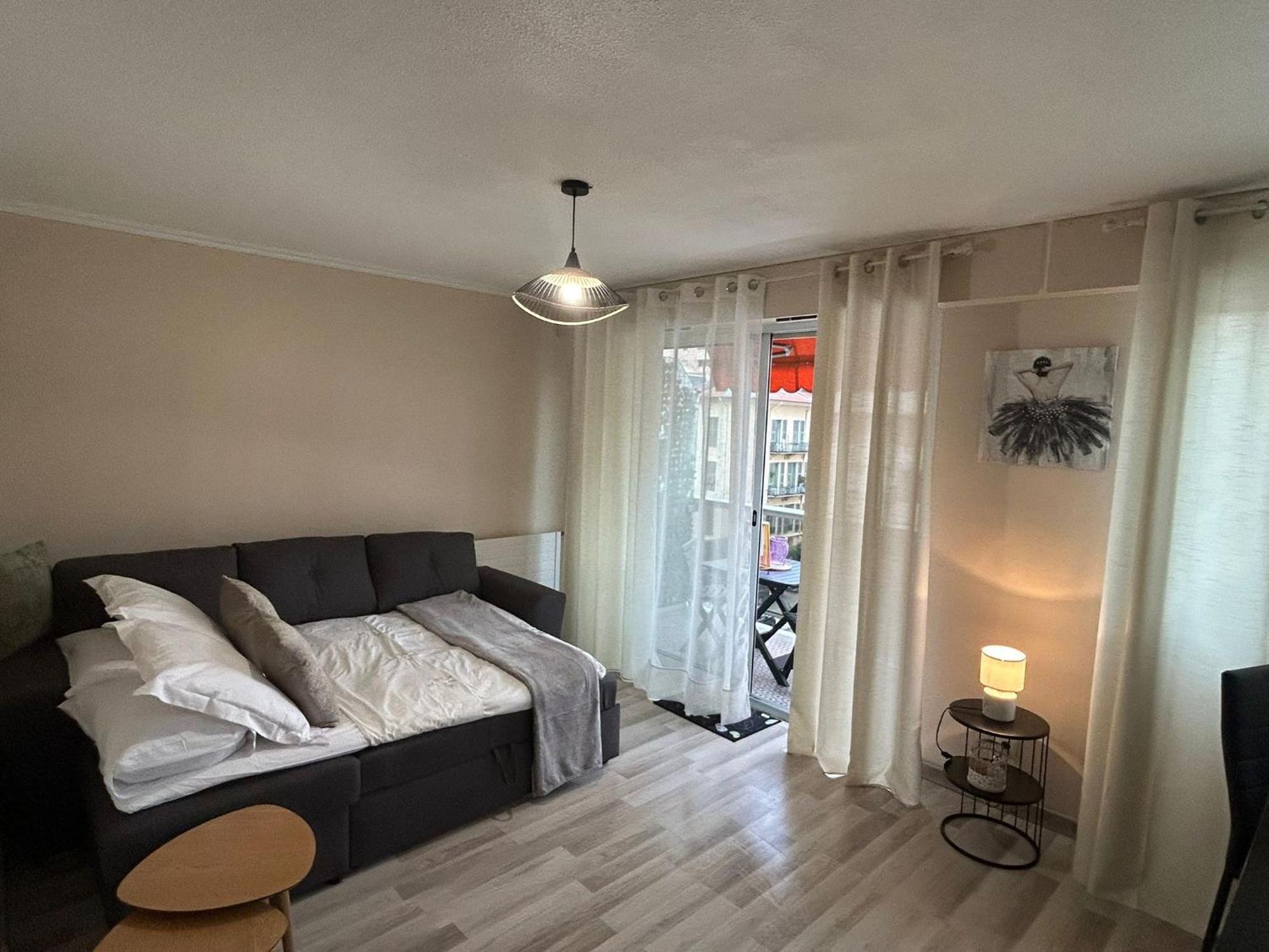 Apartment A Deux Pas De La