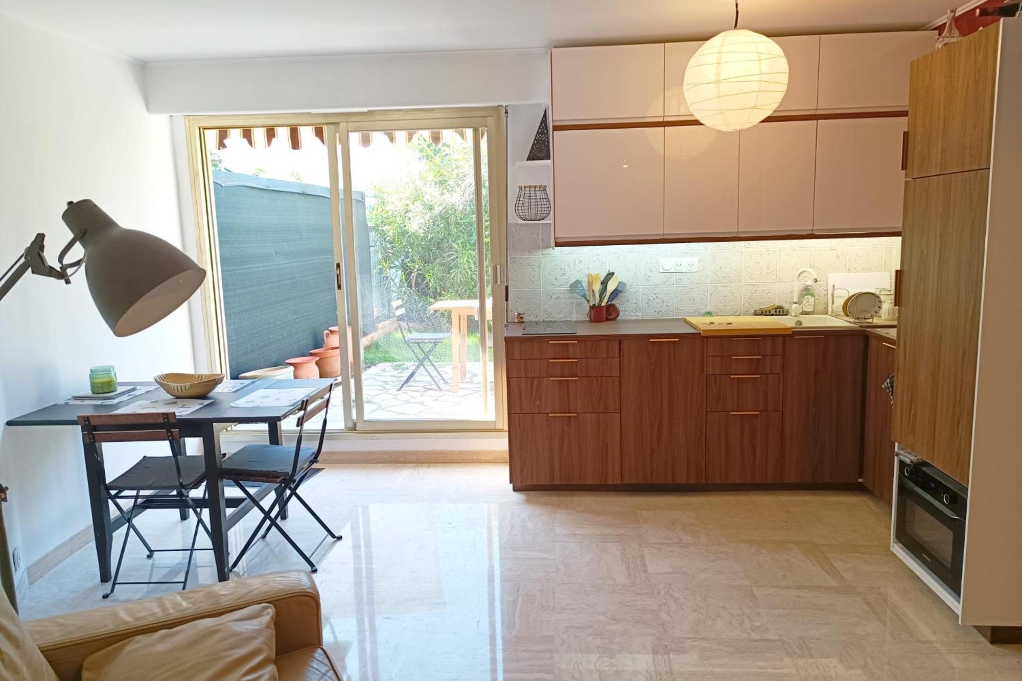Refurbished With Terrace And Garden