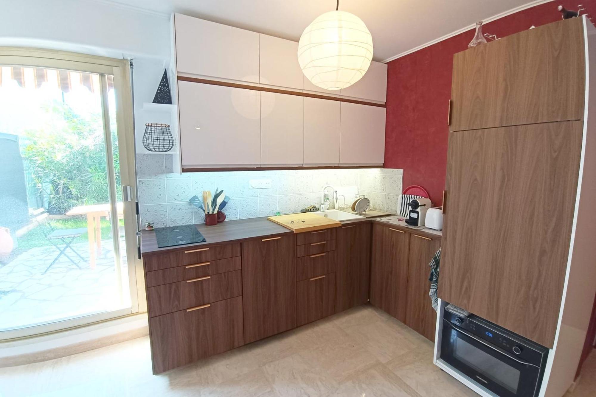 Refurbished With Terrace And Garden Appartement Nice