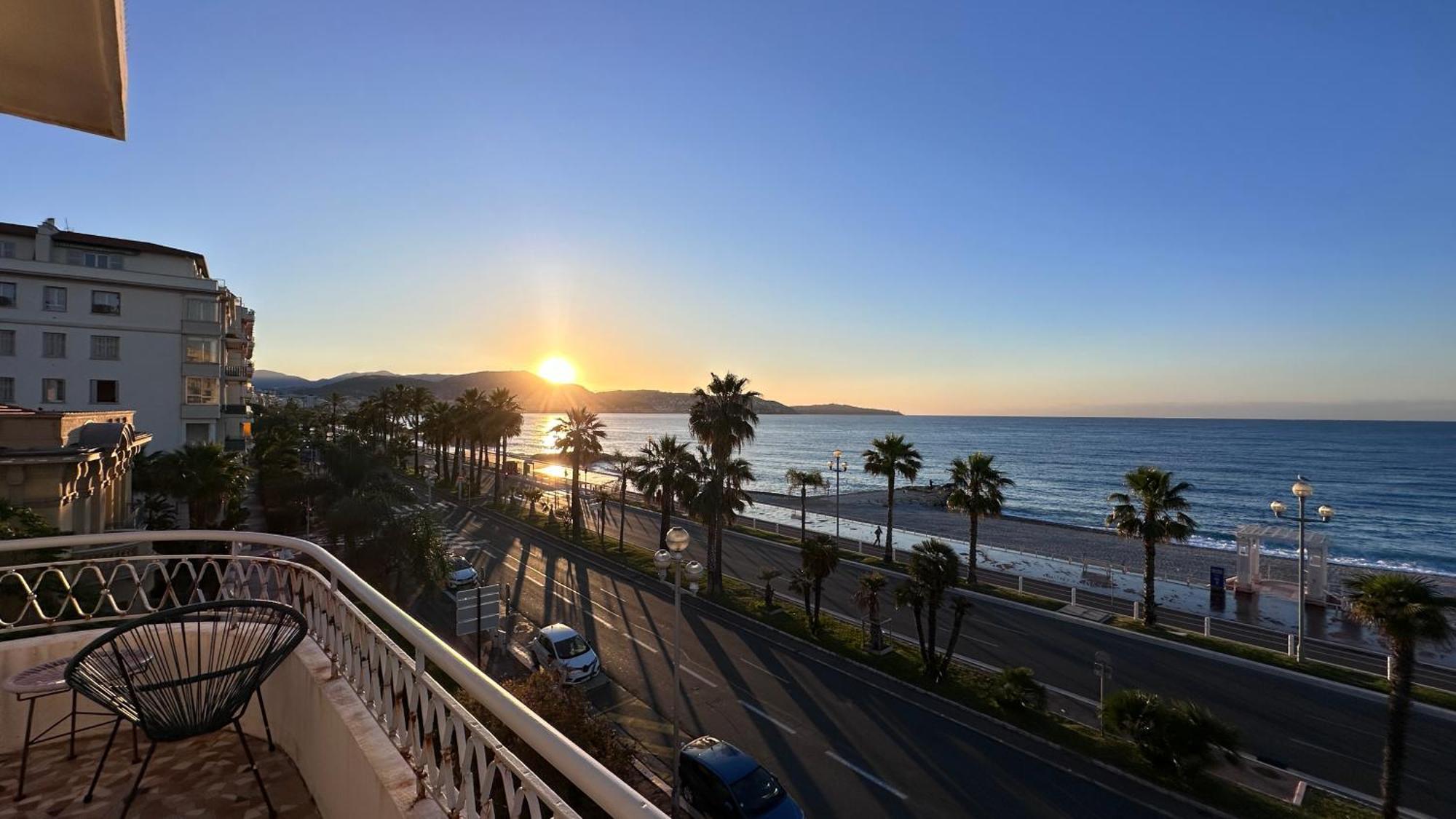 Front, Superbe Pour 4 Personnes