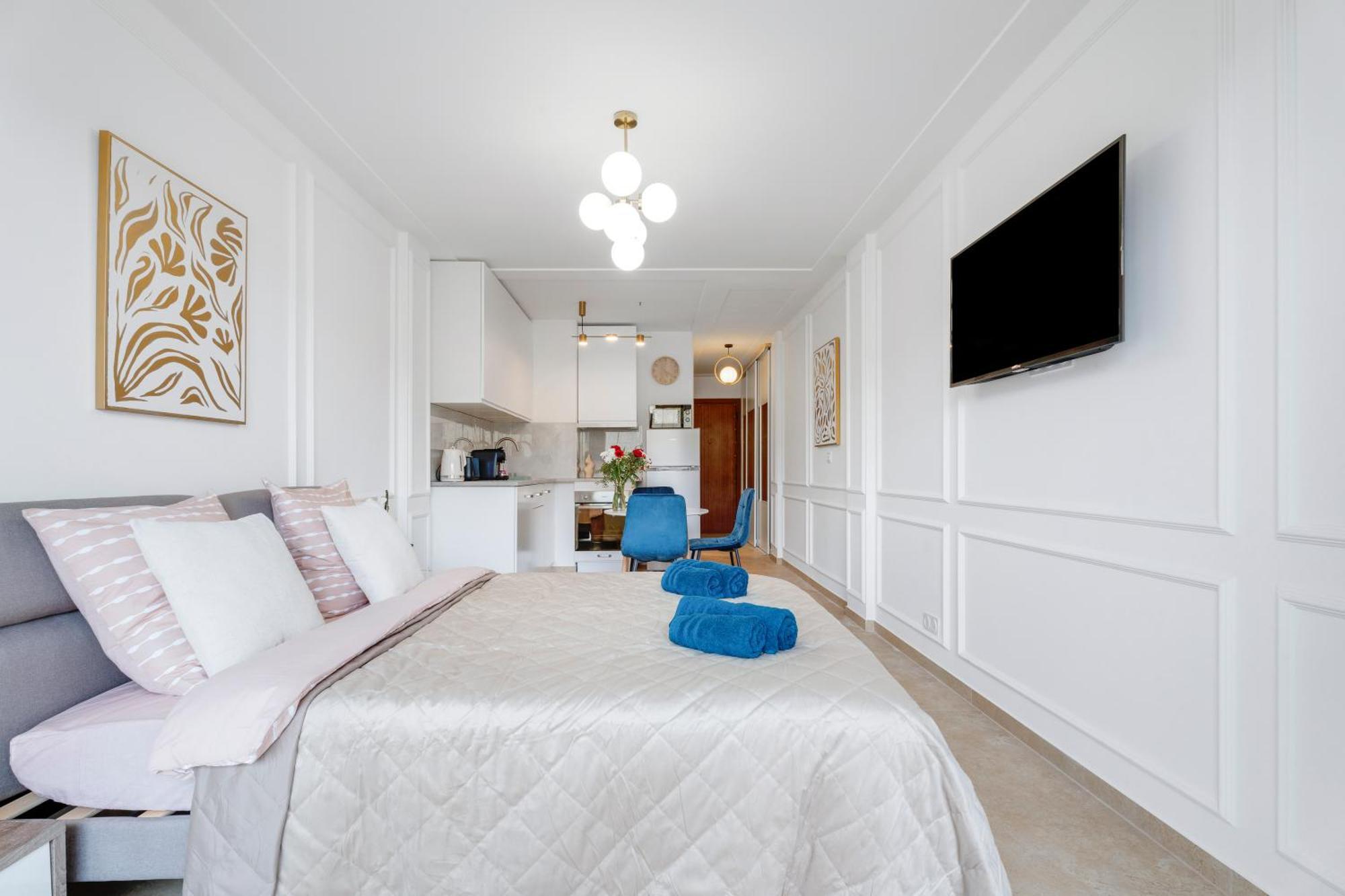 Elegant Avec Balcon Proche Et Tramway Apartment